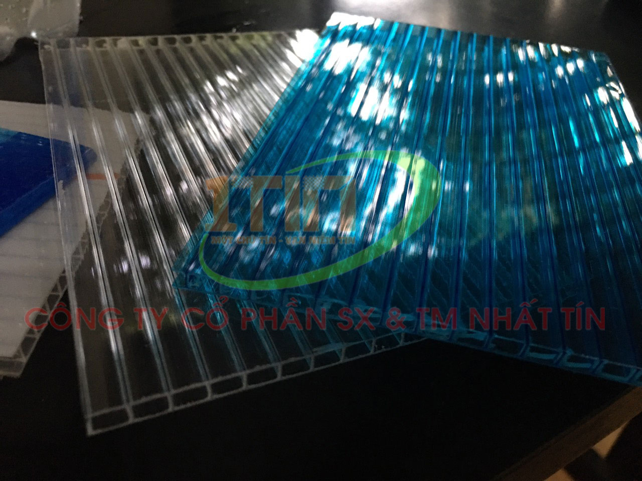 Ứng dụng của tấm poly rỗng từ Nhất Tín