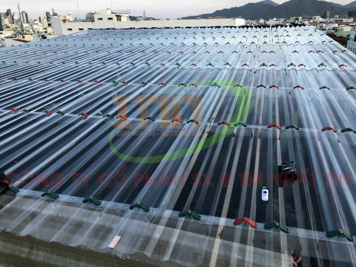 Các loại tôn lấy sáng