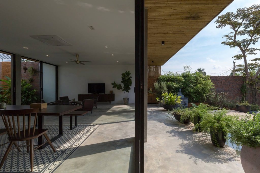 CÔNG TY CP SX & TM NHẤT TÍN